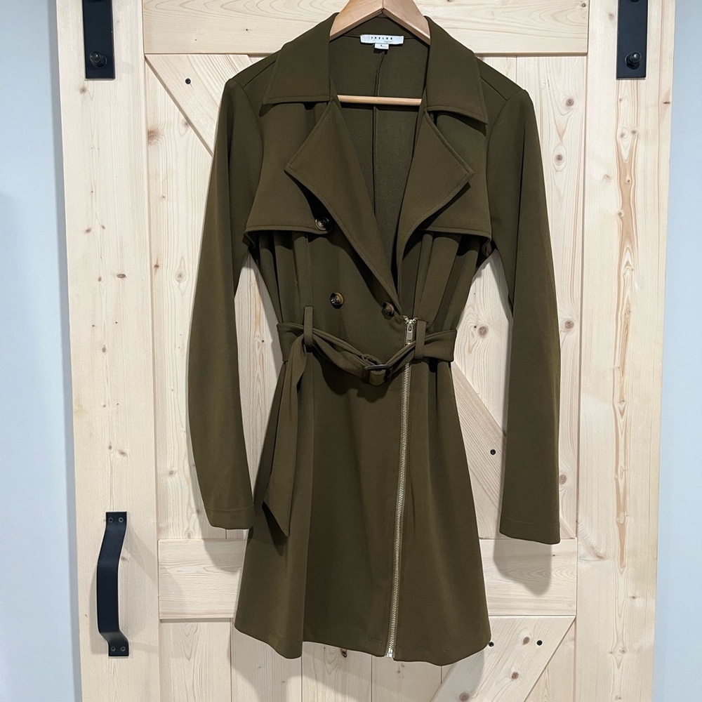 Like New Favlux Trenchcoat in Olive Green, Size Large.